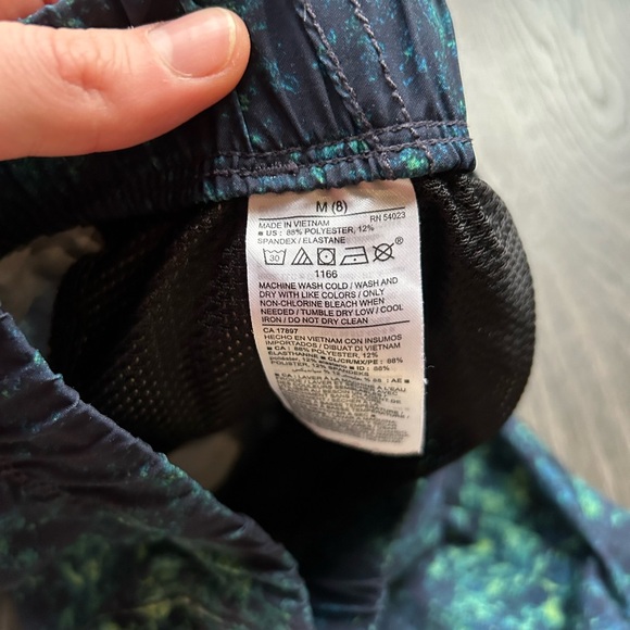 2/$20❤️- SHORTS | Kids youth old navy shorts size medium (8) - Picture 7 of 8